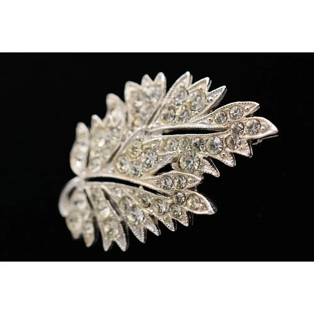 Ora Vintage Crystal Leaf Pin Brooch Rhinestone Silver Sparkling Signed 40s Bin5A